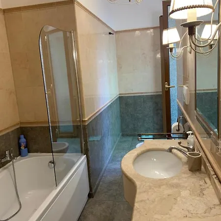 Casa Luxury Centro Di * 安齐奥