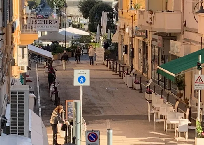 Apartamento Casa Luxury Centro Di Anzio